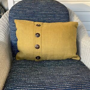 Green Decorative Pillow 🌻🌻